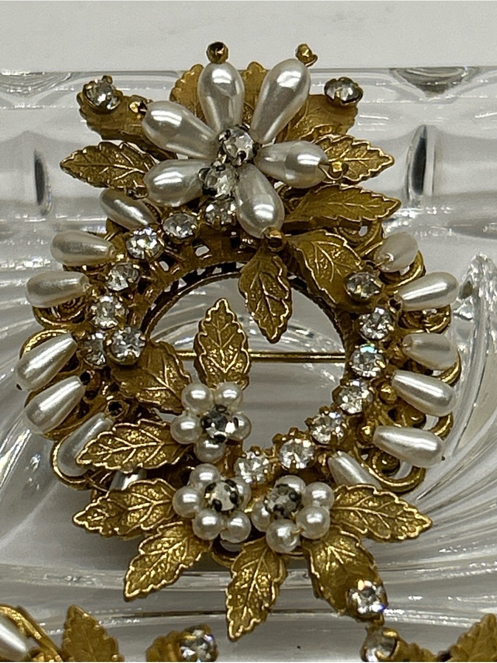 Vintage Original By Robert Faux Pearl and Rhinestone Brooch and Clip-On Earrings - Picture 2 of 9